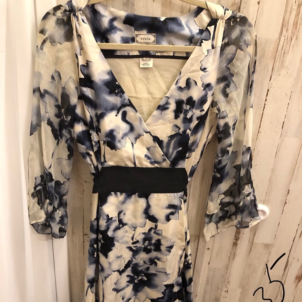 Viola beautiful 100% silk lined floral dress 8 LN